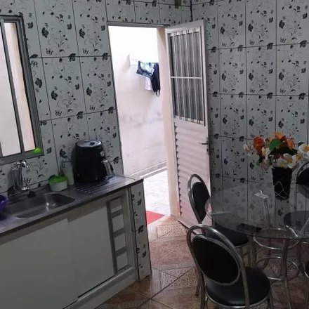 Buy this 5 bed house on Rua dos Crisantemos in Serpa, Caieiras - SP