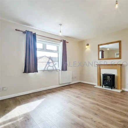 Image 2 - Heather Road, Bicester, OX26 3FT, United Kingdom - Apartment for rent