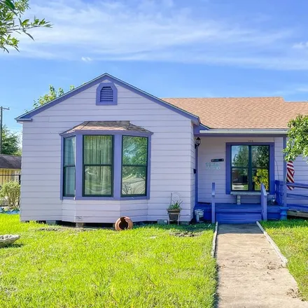 Buy this 3 bed house on 1106 East Van Buren Avenue in Harlingen, TX 78550