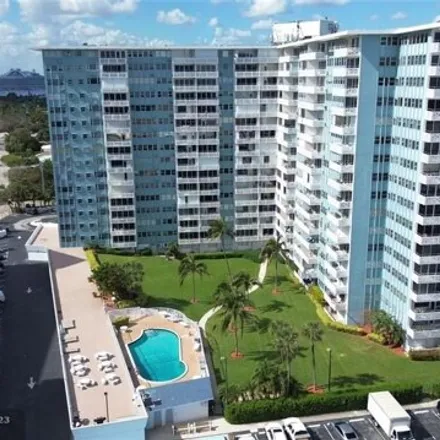 Buy this 1 bed condo on 2740 Grace Drive in Harbor Heights, Fort Lauderdale