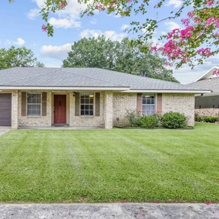 Buy this 3 bed house on 215 Saint Nicholas Dr in Lafayette, Louisiana