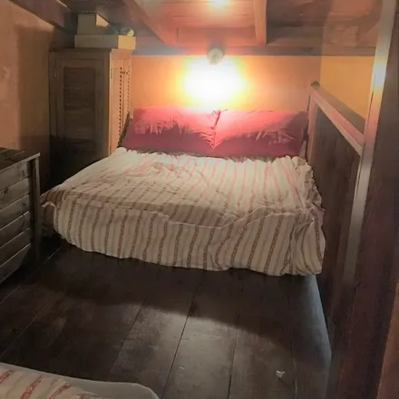 Rent this 2 bed townhouse on Icod de los Vinos in Santa Cruz de Tenerife, Spain