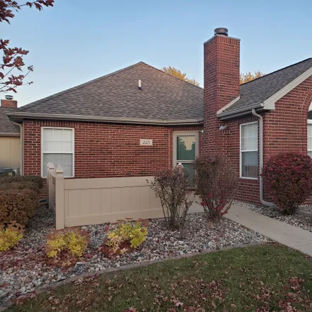 Buy this 2 bed house on 507 Brown Boulevard in Bourbonnais, IL 60914