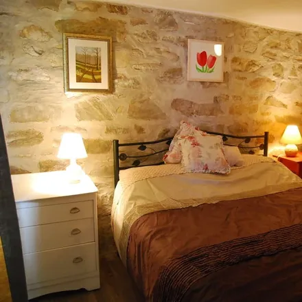 Rent this 2 bed townhouse on 14380 Landelles-et-Coupigny