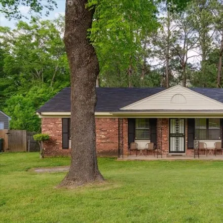 Buy this 3 bed house on 4260 Windermere Road in Memphis, TN 38128