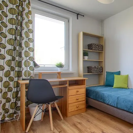 Rent this 4 bed room on Biocentrum Ochota PAN in Księcia Trojdena, 02-109 Warsaw