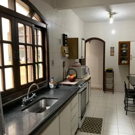 Buy this 3 bed house on unnamed road in Jardim Anchieta, Mauá - SP