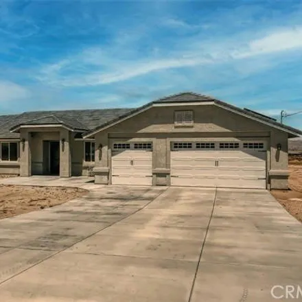 Image 1 - 23336 Tussing Ranch Road, Apple Valley, CA 92308, USA - House for sale