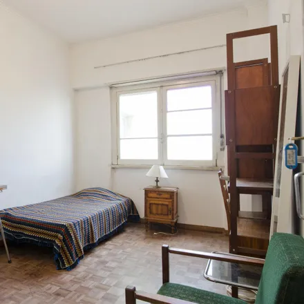 Rent this 3 bed room on Rua Doutor José Baptista de Sousa 9 in 1500-244 Lisbon, Portugal