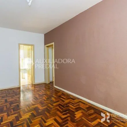 Buy this 3 bed apartment on Avenida Aureliano de Figueiredo Pinto in Menino Deus, Porto Alegre - RS