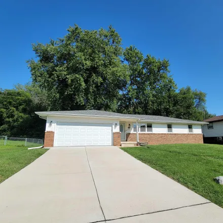 Buy this 3 bed house on 6818 North Kimberly Drive in Peoria, IL 61614