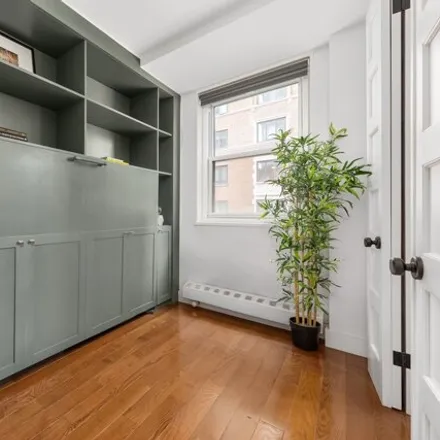 Image 6 - 63 East 9th Street, New York, NY 10003, USA - Condo for sale