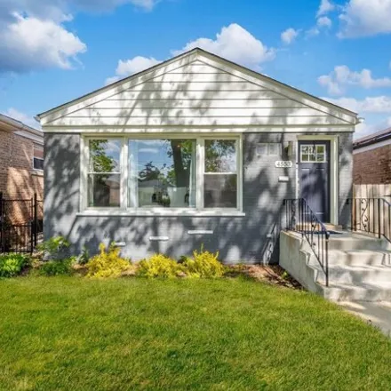Buy this 3 bed house on 4553 South Leclaire Avenue in Chicago, IL 60638