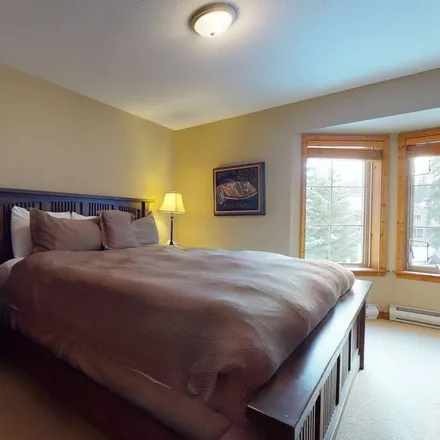 Image 5 - Whistler, BC V0N 1B8, Canada - House for rent
