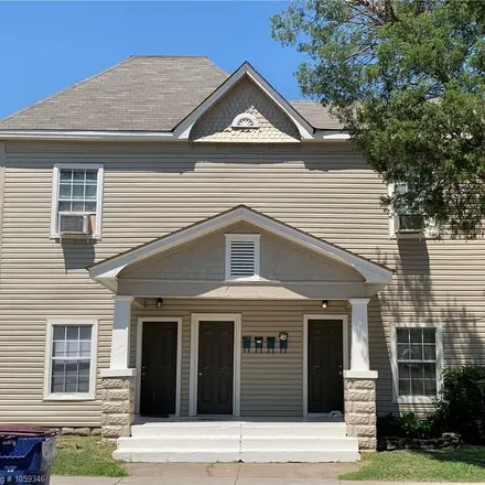 Image 2 - 500 South 18th Street, Fort Smith, AR 72901, USA - Duplex for sale