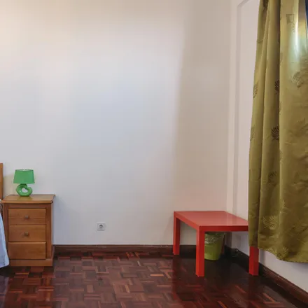 Rent this 3 bed room on Escola Básica / Jardim de Infância Nº2 de São Marcos in Avenida Brasil, 2735-669 Barcarena