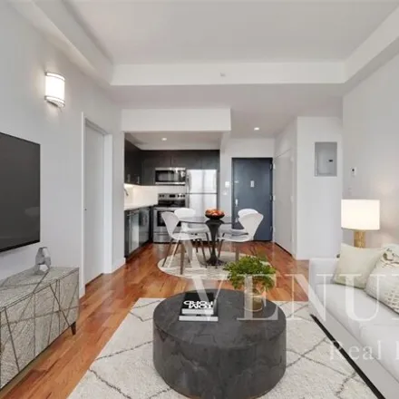 Image 2 - 21 Somers Street, New York, NY 11233, USA - House for rent