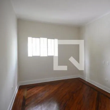 Rent this 2 bed house on Rua Teodureto Souto 269 in Cambuci, São Paulo - SP