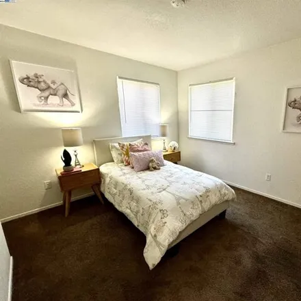 Image 3 - 1297 Lakeview Cir, Pittsburg, California, 94565 - Condo for sale