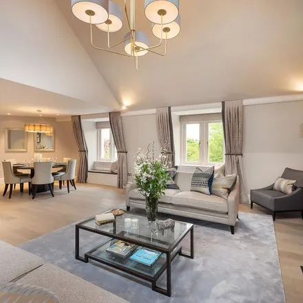 Rent this 3 bed apartment on 30 Hans Place in London, SW1X 0JY