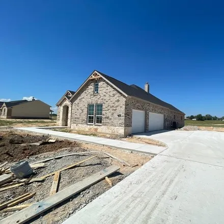 Image 2 - 308 Stroud Street, Cleburne, TX 76033, USA - House for sale