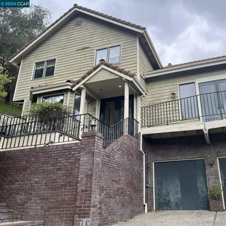 Buy this 4 bed house on 290 Camino Sobrante in Orinda, CA 94563