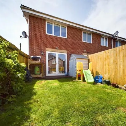 Image 2 - Dukes Close, Bournemouth, Christchurch and Poole, BH6 5NA, United Kingdom - House for sale