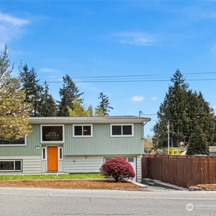 Image 2 - 20234 Des Moines Memorial Drive South, SeaTac, WA 98198, USA - House for sale