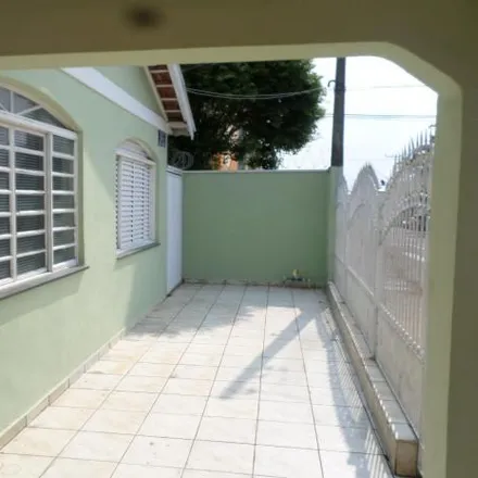 Rent this 2 bed house on EMEB Professor Sérgio Mário de Almeida in Rua Zelindo Bernardinetti 141, Vila Brizzola