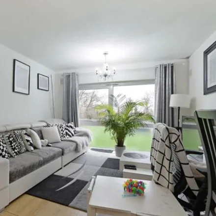 Buy this 1 bed apartment on 69 Lawrie Park Road in London, SE26 6EQ