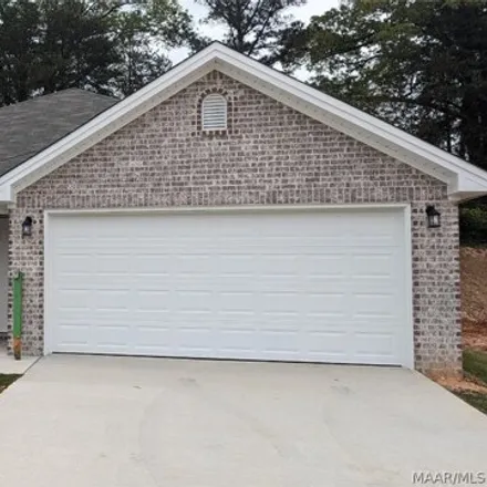 Buy this 3 bed house on Ridgewood Road in Live Oaks, Prattville