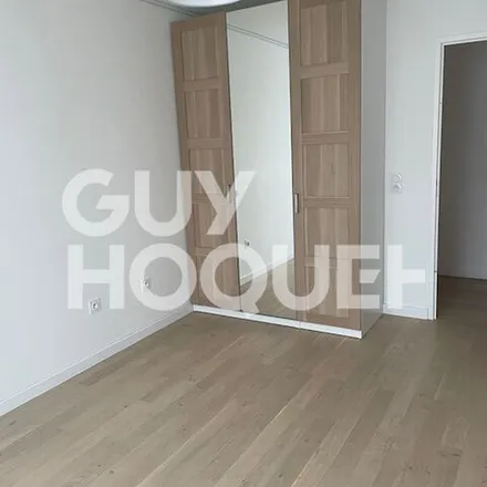 Rent this 3 bed apartment on 8 Rue Louis Blanc in 92170 Vanves, France