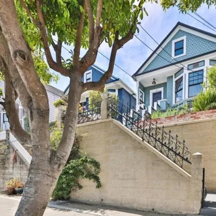 Image 1 - 186 Lippard Avenue, San Francisco, CA 94112, USA - House for sale