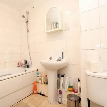 Image 5 - 225 Marsh Wall, Cubitt Town, London, E14 9LZ, United Kingdom - House for rent