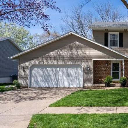 Buy this 3 bed house on Crow Creek Road in Pleasant Valley Township, Bettendorf