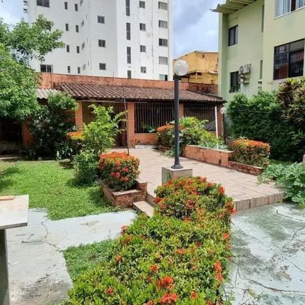 Rent this 5 bed house on Rua Amazonas 1156 in Pituba, Salvador - BA