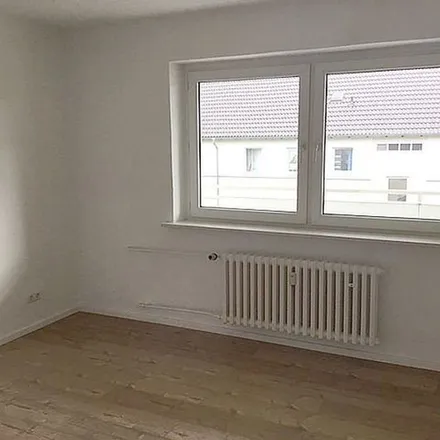 Rent this 3 bed apartment on Posener Straße 4B in 38723 Seesen, Germany