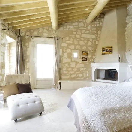 Rent this 5 bed house on 13520 Les Baux-de-Provence