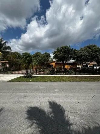 Image 6 - 2025 NW 185th St, Miami Gardens, Florida, 33056 - House for sale