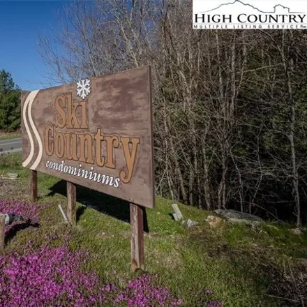 Buy this studio condo on 2 Hemlock Hill Road in Banner Elk, NC 28604