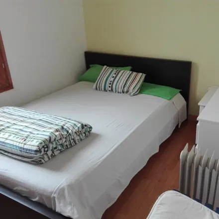 Rent this 2 bed apartment on Carrer de Magalhaes in 08001 Barcelona, Spain