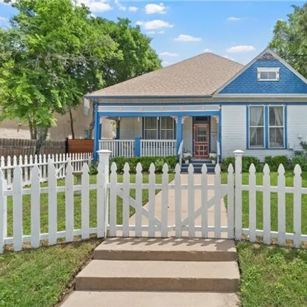 Buy this 3 bed house on 2252 Sanger Avenue in Waco, TX 76707