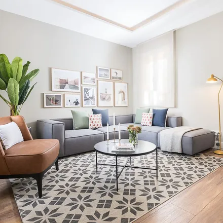 Rent this 2 bed apartment on Calle de Maldonado in 55, 28006 Madrid