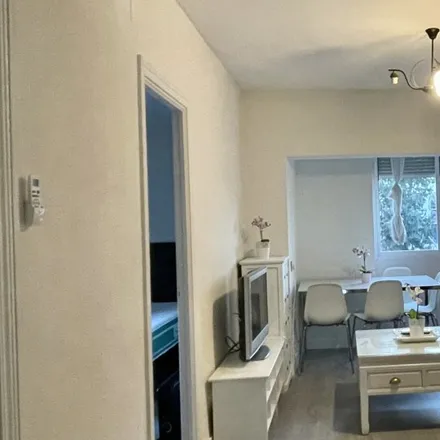 Rent this 2 bed apartment on Madrid in Pº Sta. Mª Cabeza - Zújar, Paseo de Santa María de la Cabeza