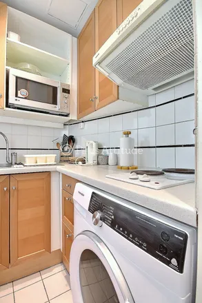Image 6 - 13 Rue de Sofia, 75018 Paris, France - Apartment for rent