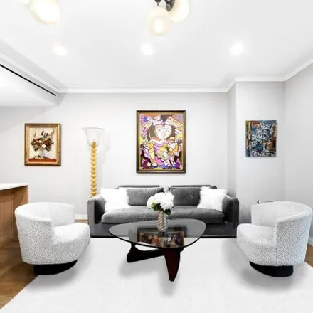 Buy this 4 bed condo on 346 West 71st Street in New York, NY 10023