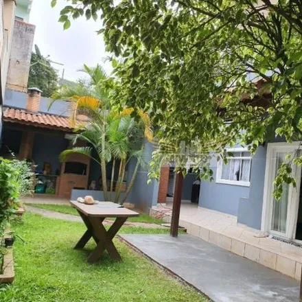Buy this 3 bed house on Rua Monsenhor Bibiano in Vila Progresso, Santo André - SP