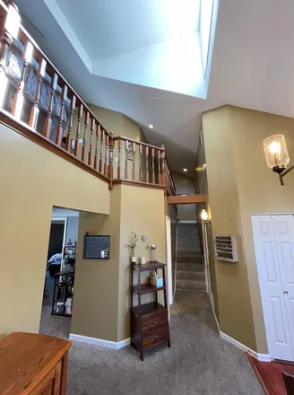 Image 2 - 1899 Aspen Court, Crown Point, IN 46307, USA - Townhouse for sale