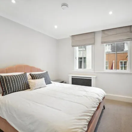 Image 7 - Julian Hartnoll, 37 Duke Street St James's, London, SW1Y 6BN, United Kingdom - Room for rent