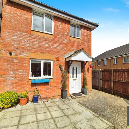 Rent this 3 bed house on Charnwood Close in Newport, PO30 5ZQ